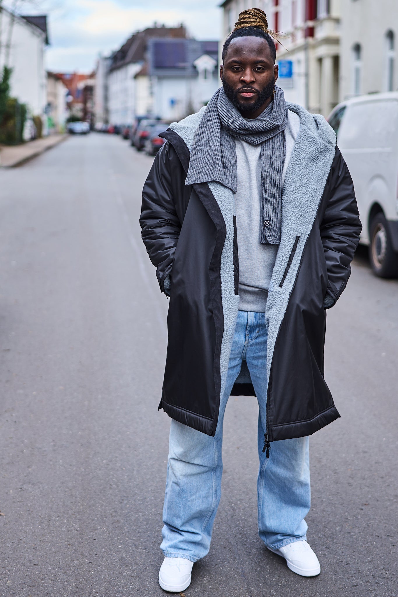 HOOD. Hero Mantel N° 95