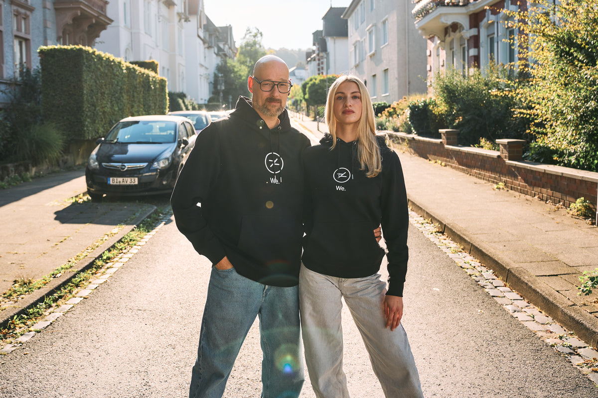 HOOD Hoodie We. in Schwarz
